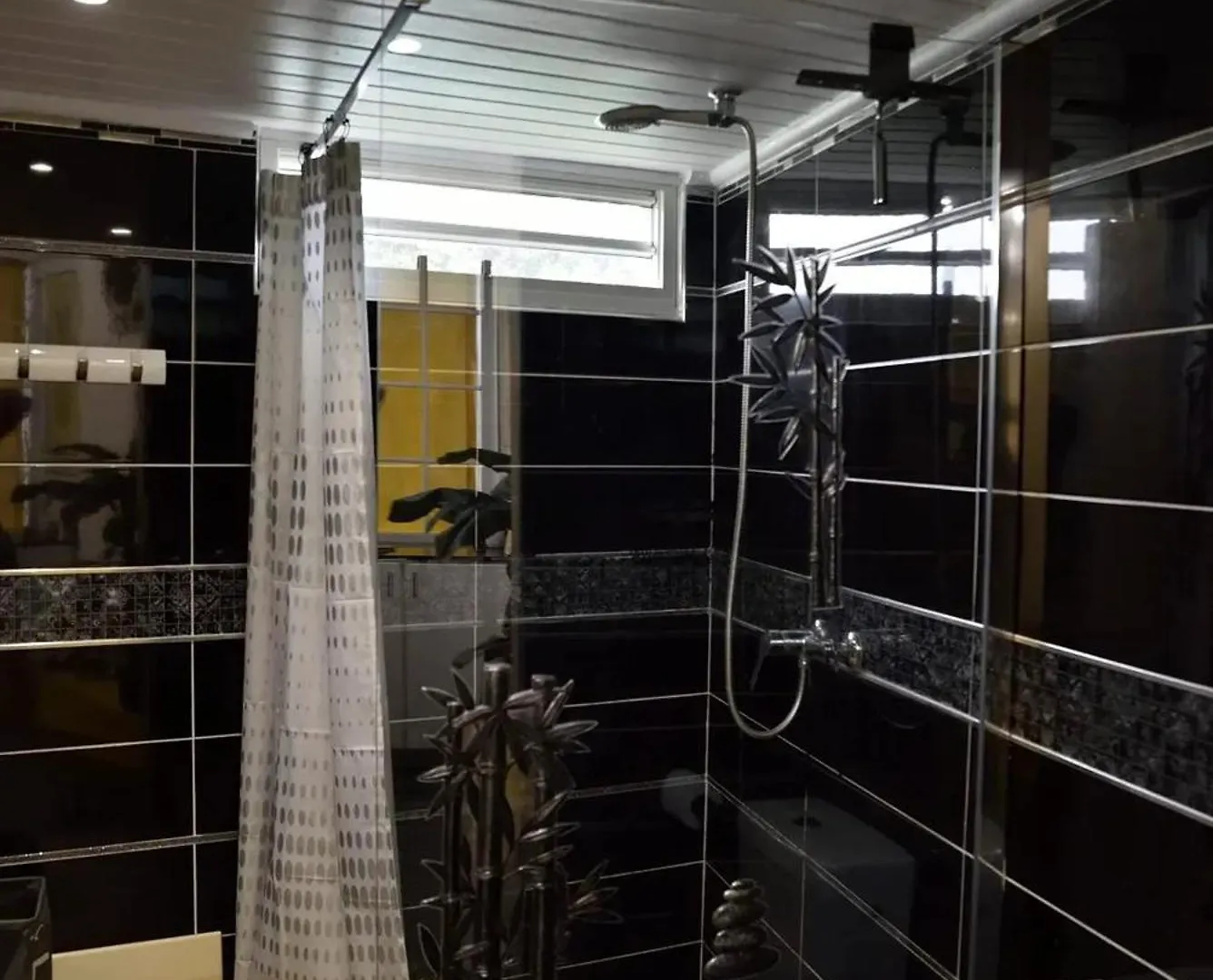 Appartement Charmant Au Gosier Avec Terrasse De 32 M² Le Gosier